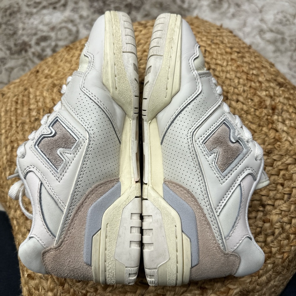 NEW BALANCE 550 – Women’s 8 / Men’s 6.5